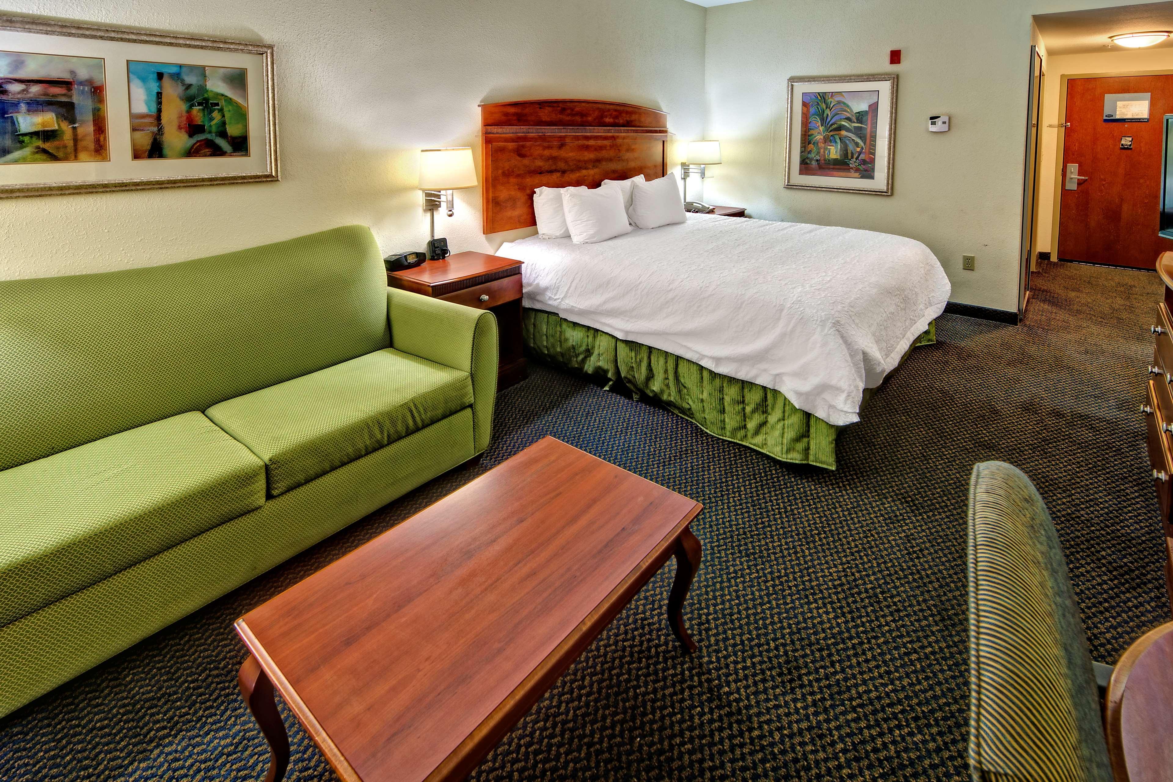 Hampton Inn Куинси Экстерьер фото